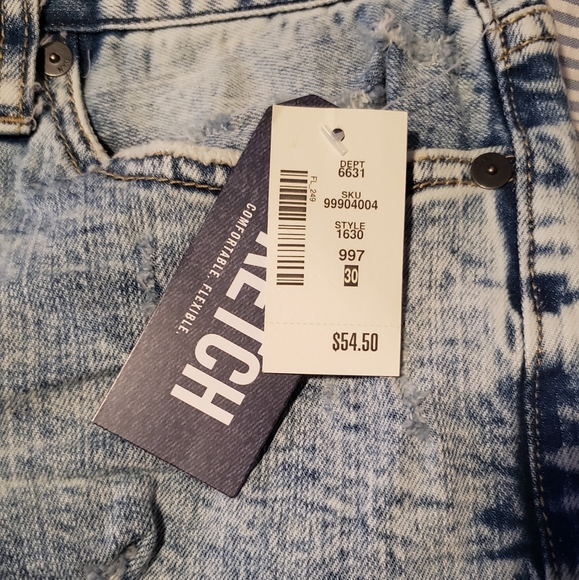 Aeropostale Cut-Off Jean Shorts - Picture 2 of 2